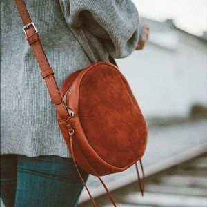 Hobo Groove Crossbody